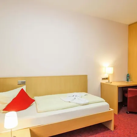 Panorama Hotel 3*